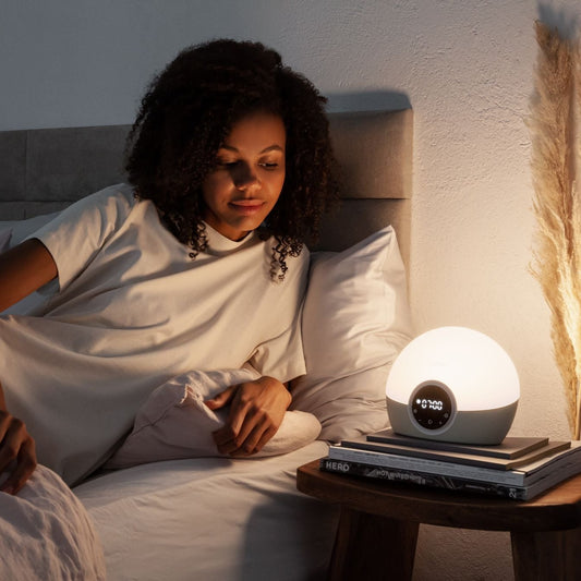 Lumie Bodyclock Spark giver dig en lettere opvågning. Wake-up lampe. Høj kvalitet. Godkendt som Medicinsk Udstyr.