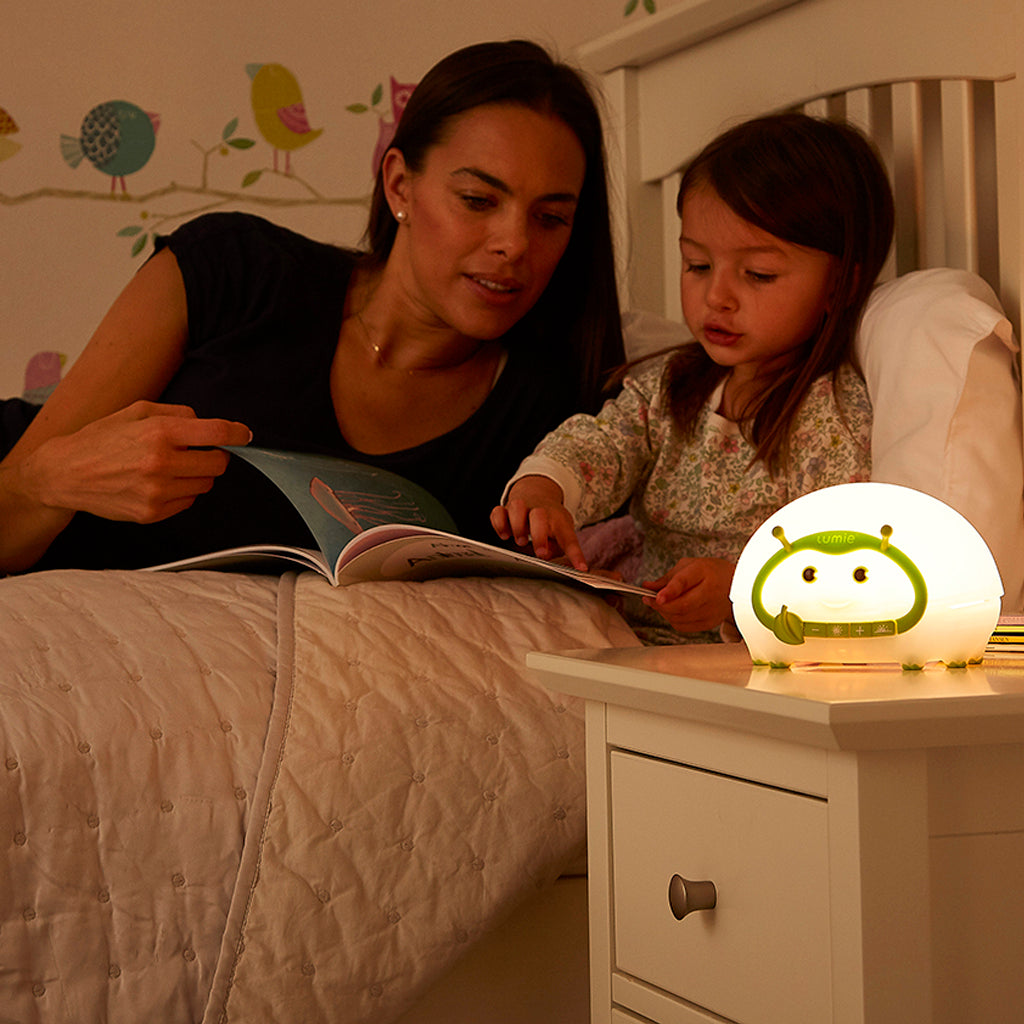 Lumie Bedbug Lysterapilampe til børn. Giver dit barn en rolig og tryg søvn. Høj kvalitet. Under Medicinsk Godkendelse.